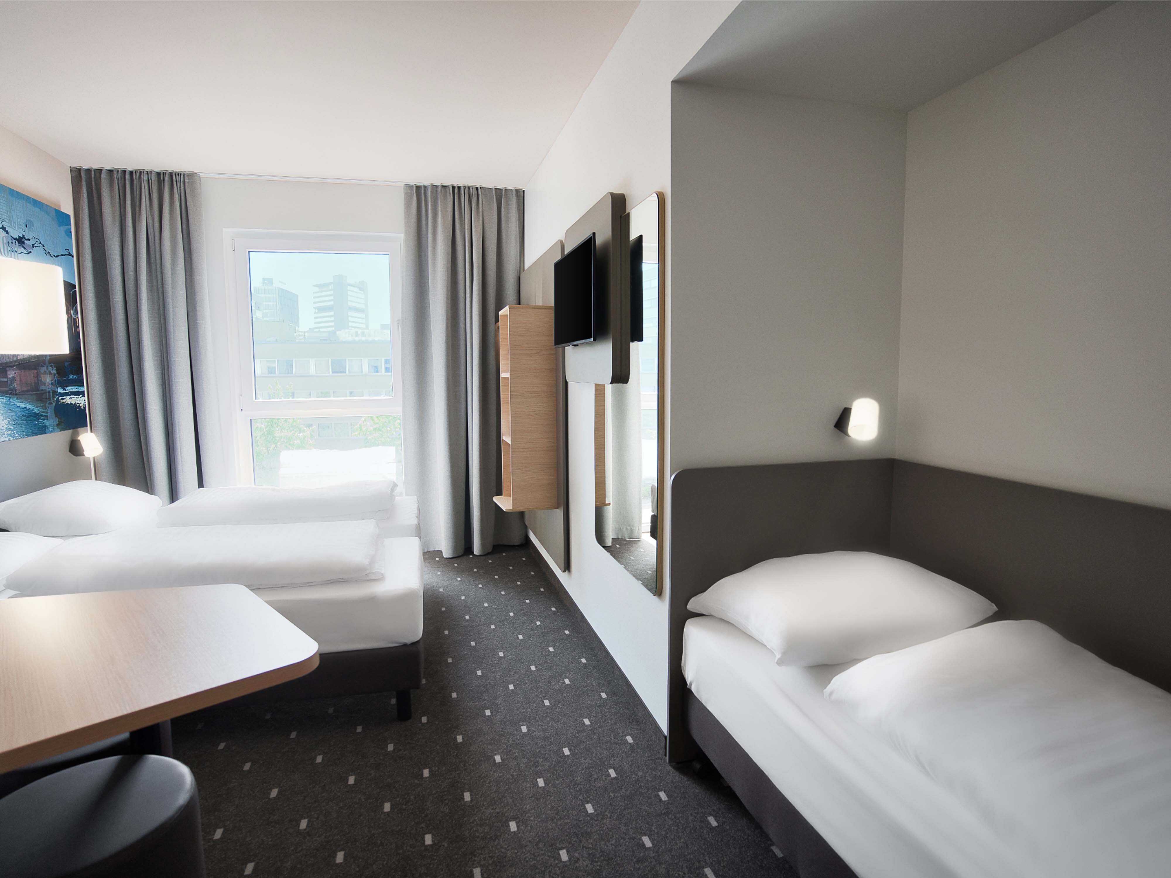 Фото B&b Hotel Köln-City