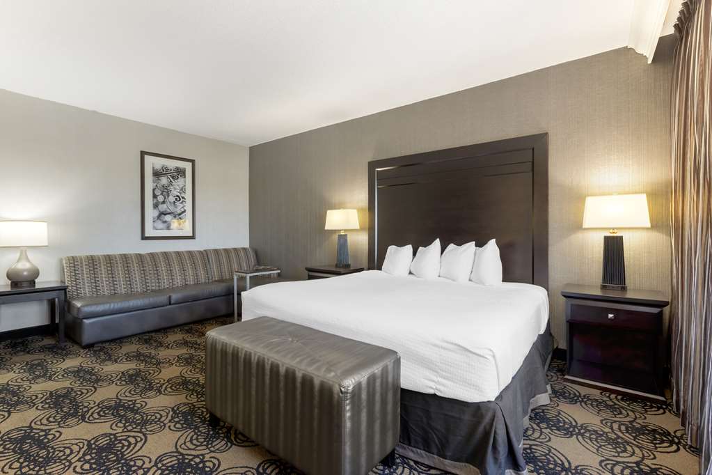 Фото Best Western Plus Midwest Inn