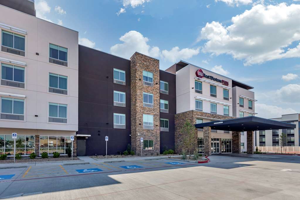 Фото Best Western Plus Amarillo East Hotel