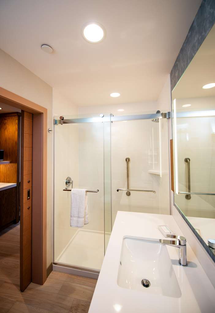 Фото Hilton Garden Inn Moncton Downtown