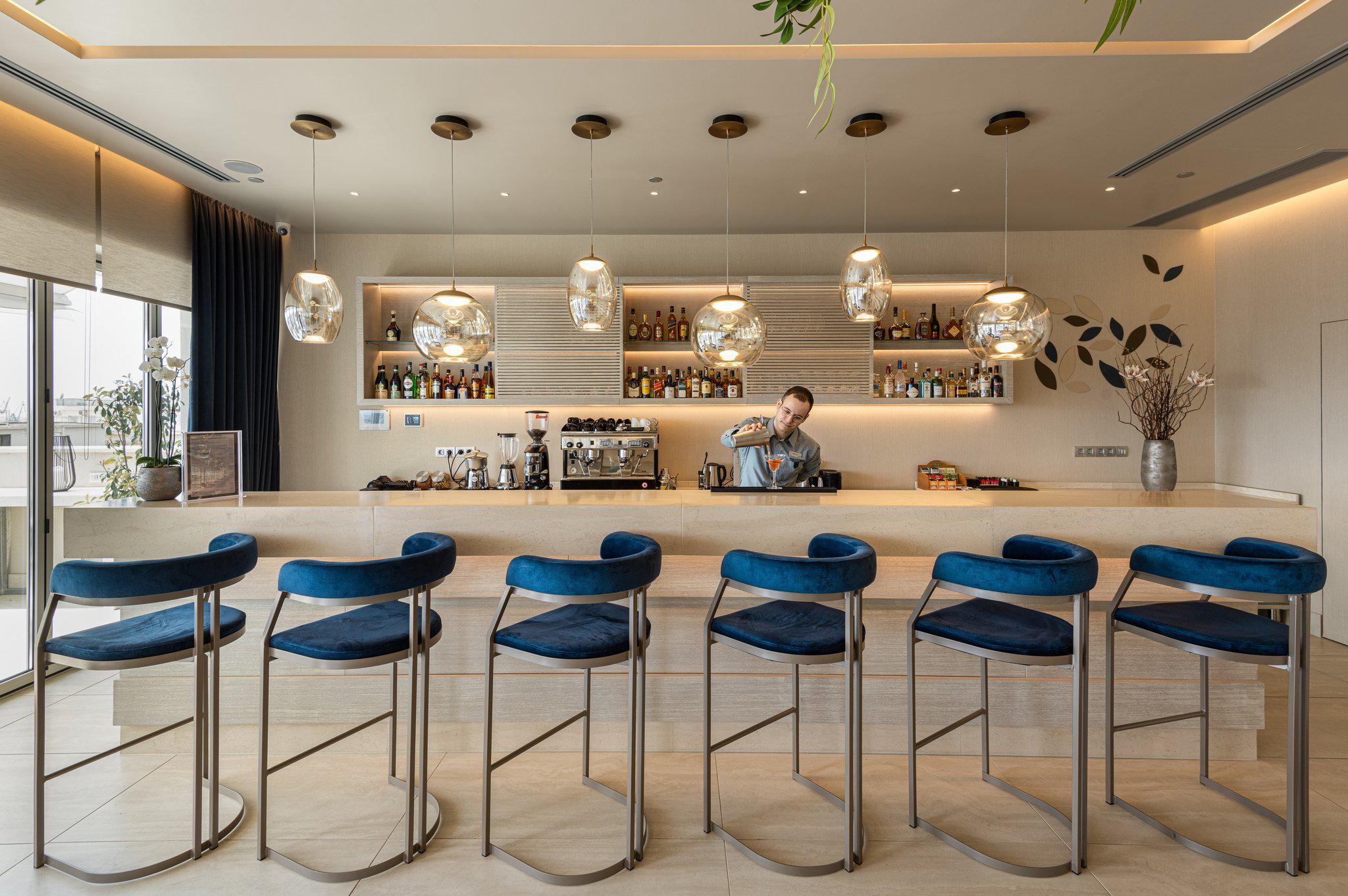 Фото Holiday Inn Thessaloniki, an Ihg Hotel