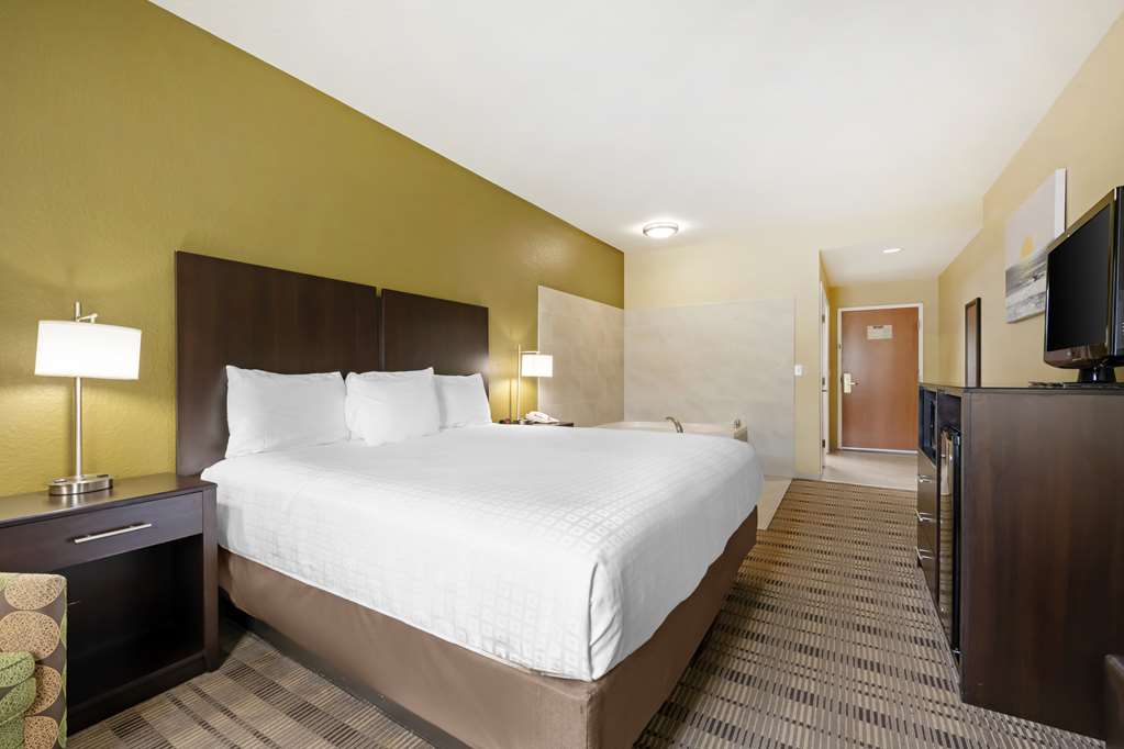 Фото Best Western Edgewater Inn