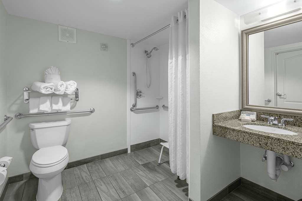 Фото Hilton Garden Inn Wilmington Mayfaire Town Center