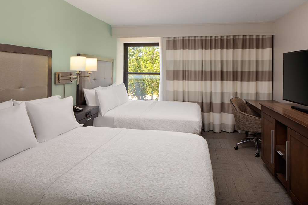 Фото Hampton Inn & Suites Nashville-Airport