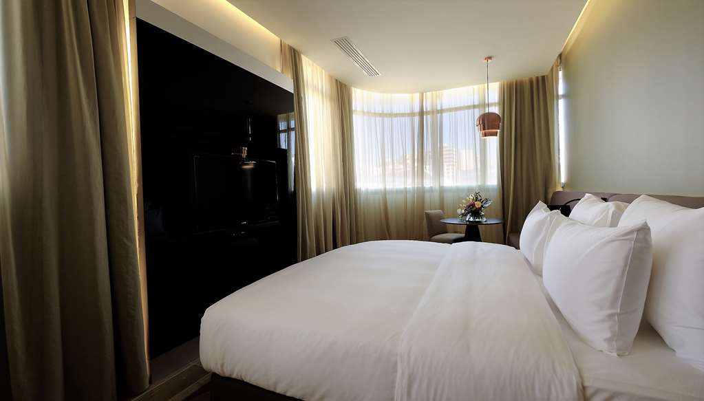 Фото Radisson Blu Hotel, Beirut Verdun