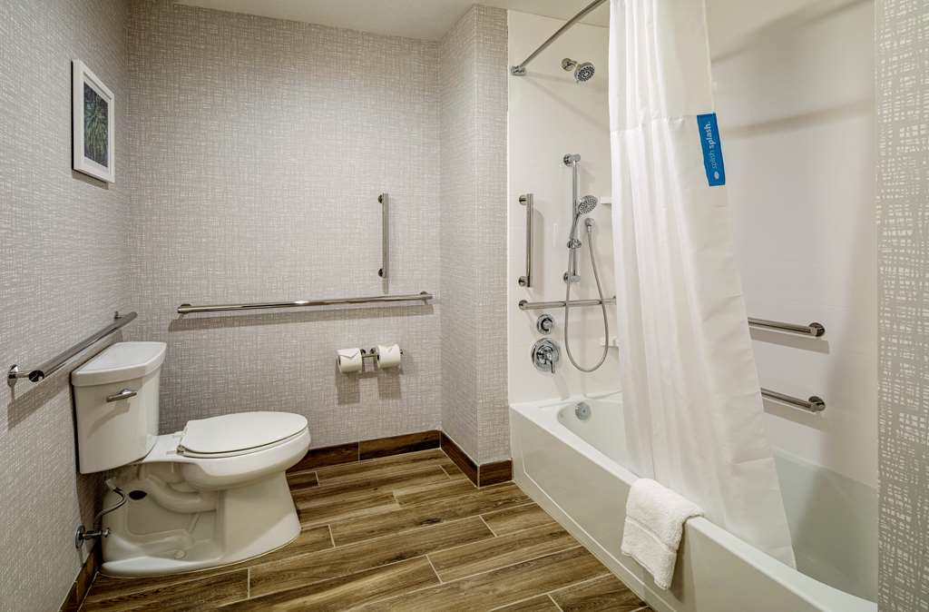 Фото Hampton Inn & Suites Indio