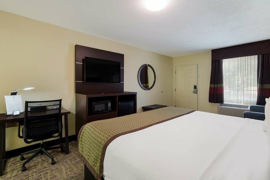 Фото SureStay Hotel by Best Western Manning