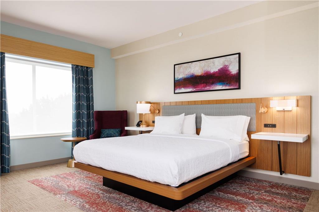 Фото Hilton Garden Inn New York/Staten Island