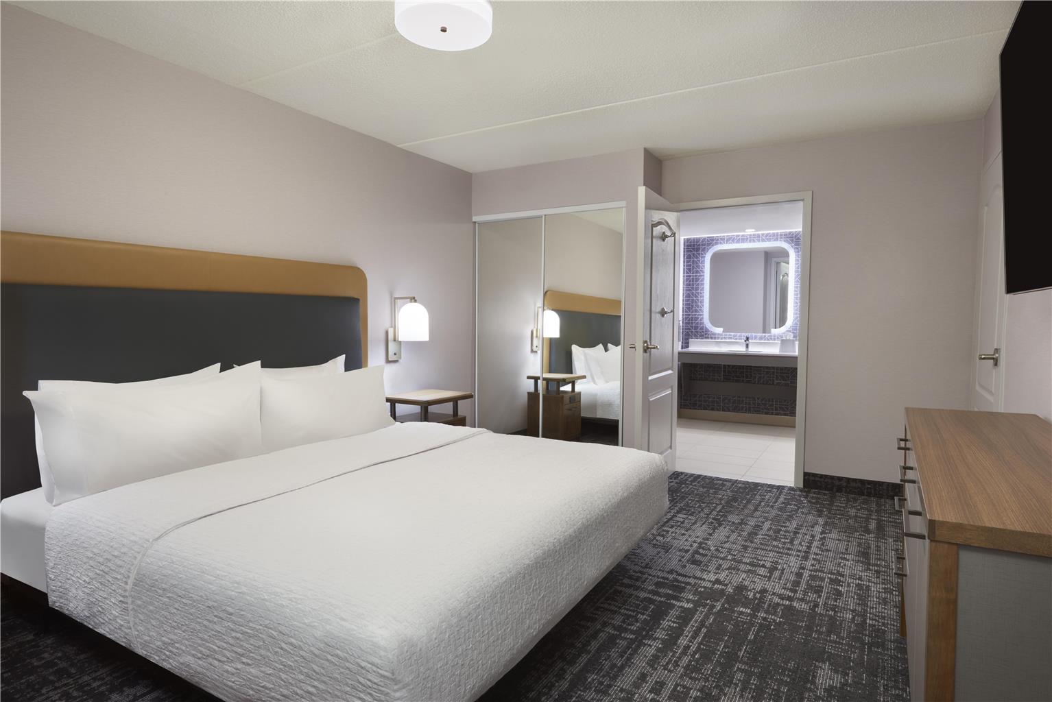 Фото Homewood Suites by Hilton Toronto Vaughan