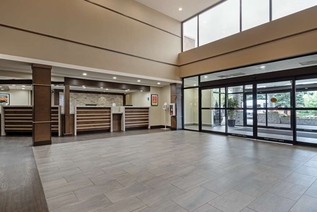 Фото Best Western Plus Port O'Call Hotel