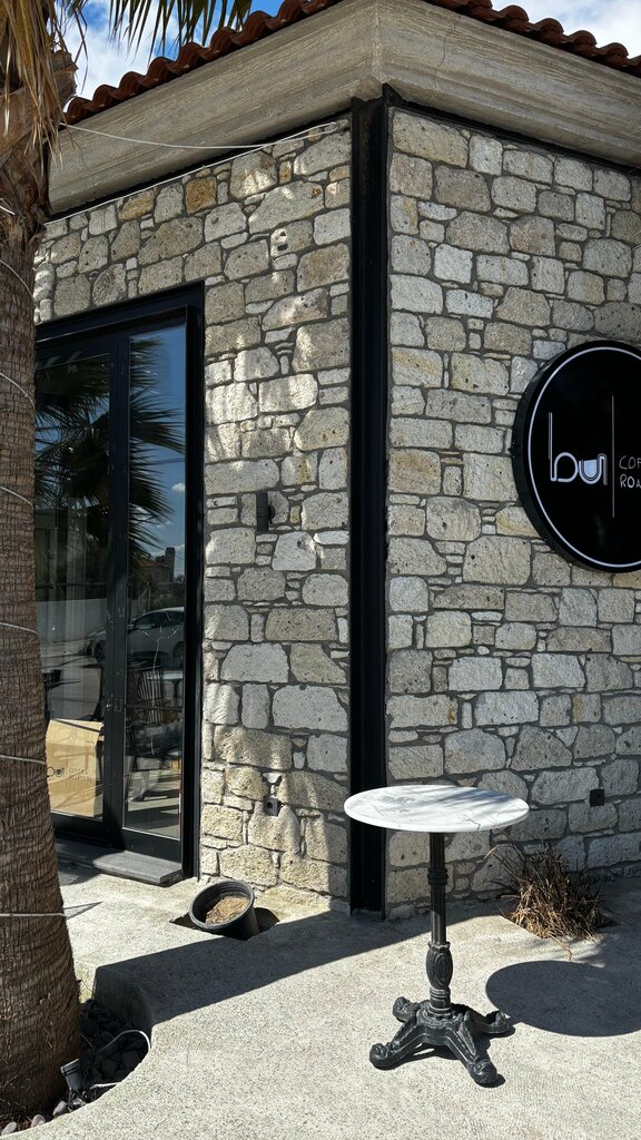 Coffee shop Bu Coffee Roastery, Cesme, photo
