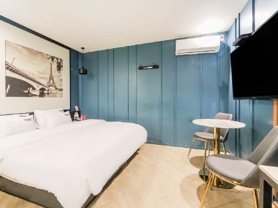 Фото 2 Heaven Hotel Seogu