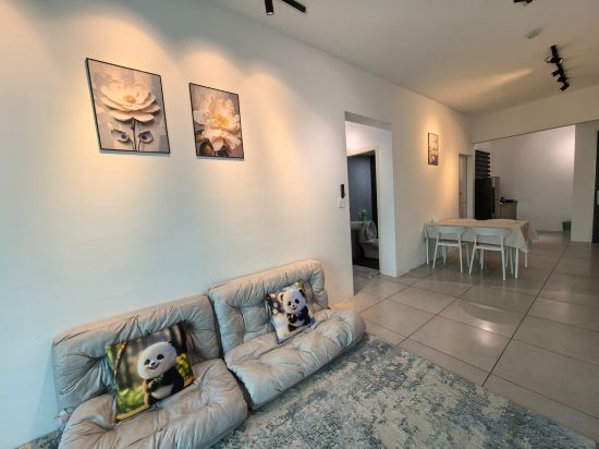 Фото Family Comfy Deluxe Homestay