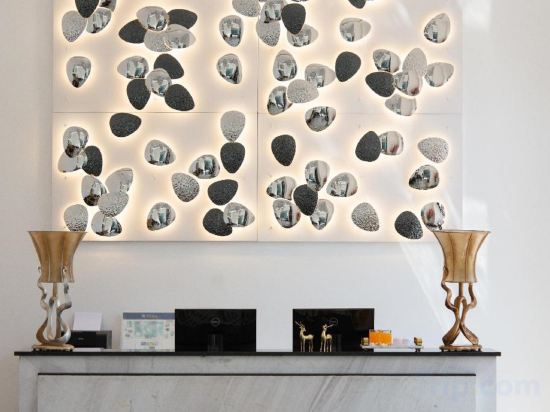 Фото SureStay Hotel by Best Western Vientiane