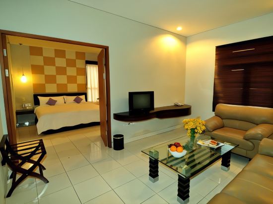 Фото Aston Ketapang City Hotel