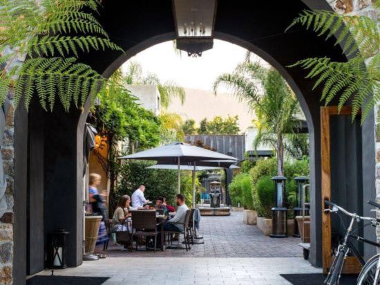 Фото North Block Hotel