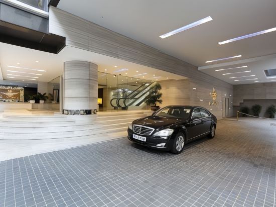 Фото Prudential Hotel