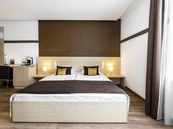 Фото Promenade City Hotel