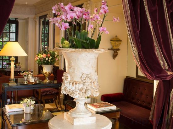 Фото Hôtel des Grands Hommes