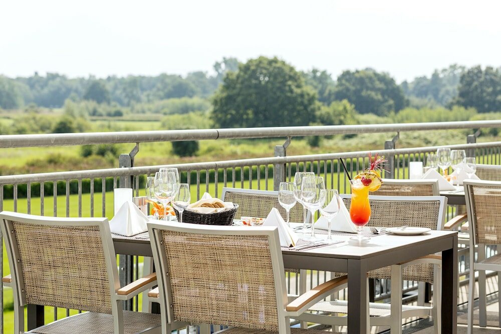 Фото Nh Hamburg Horner Rennbahn