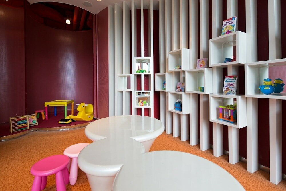 Фото Kowloon Harbourfront