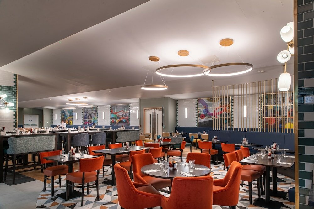 Фото The Cumberland London