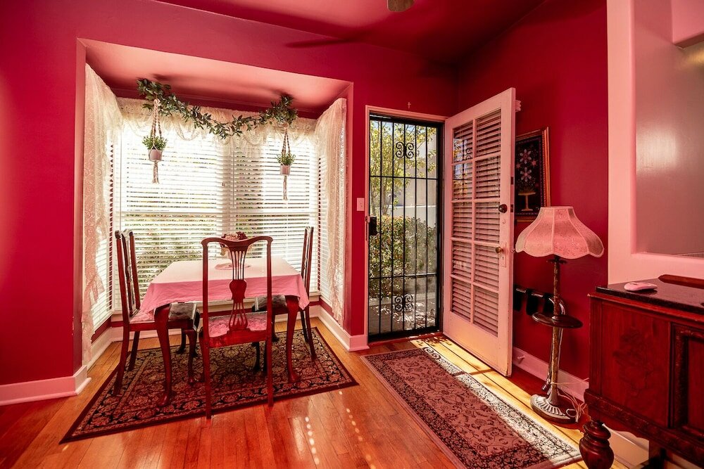 Фото The Blenman Inn