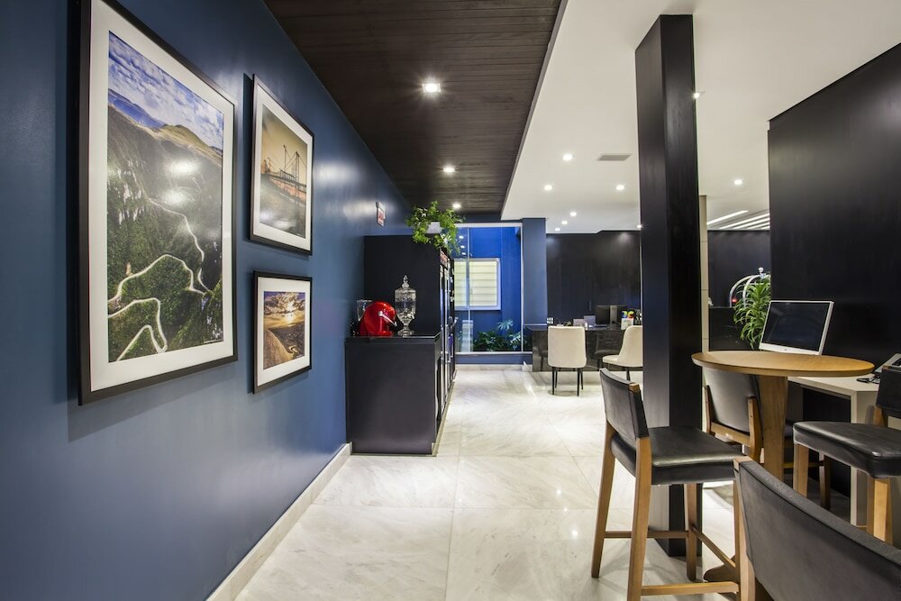 Фото Santa Inn Hotel