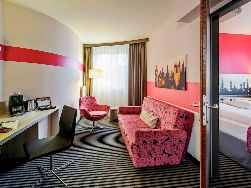 Фото Mercure Hotel Wuerzburg Am Mainufer