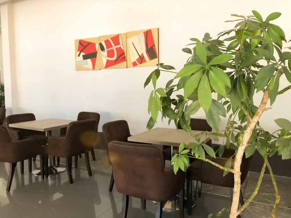 Фото Hotel Kompleksi Arifi