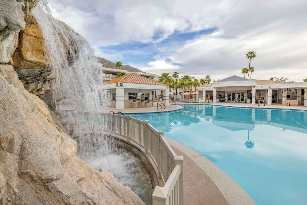Фото Palm Canyon Resort