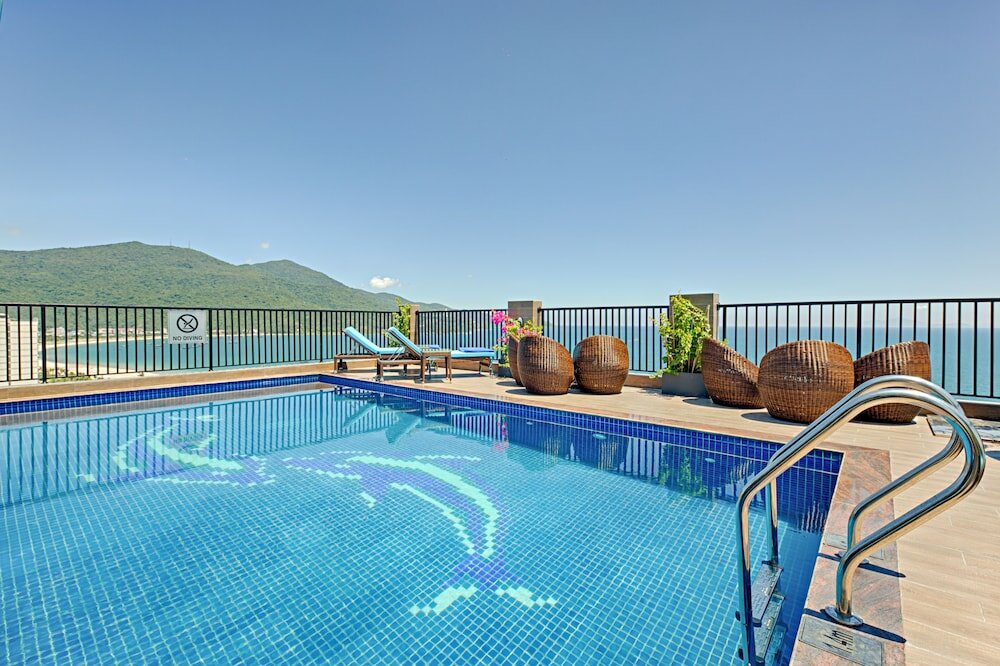 Фото Seashore Hotel & Apartment