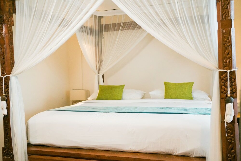 Фото Umpadhi Canggu Hotel