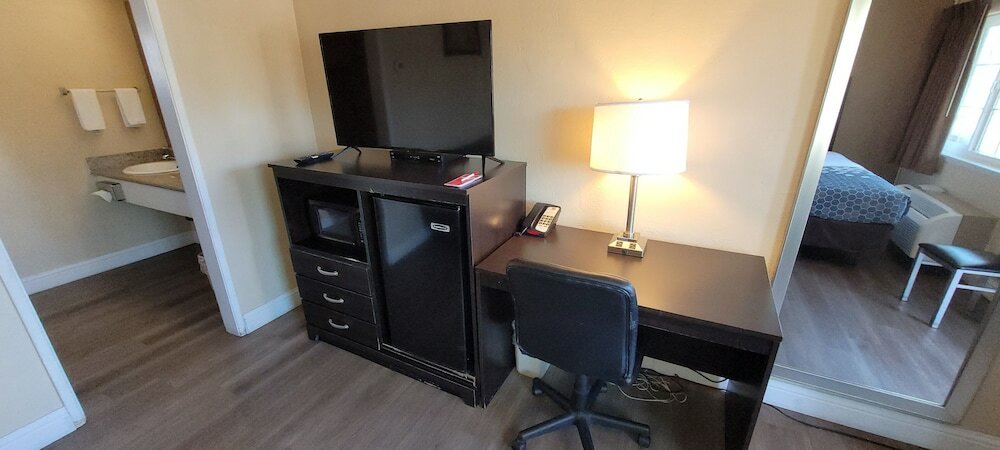 Фото Econo Lodge Sacramento Convention Center