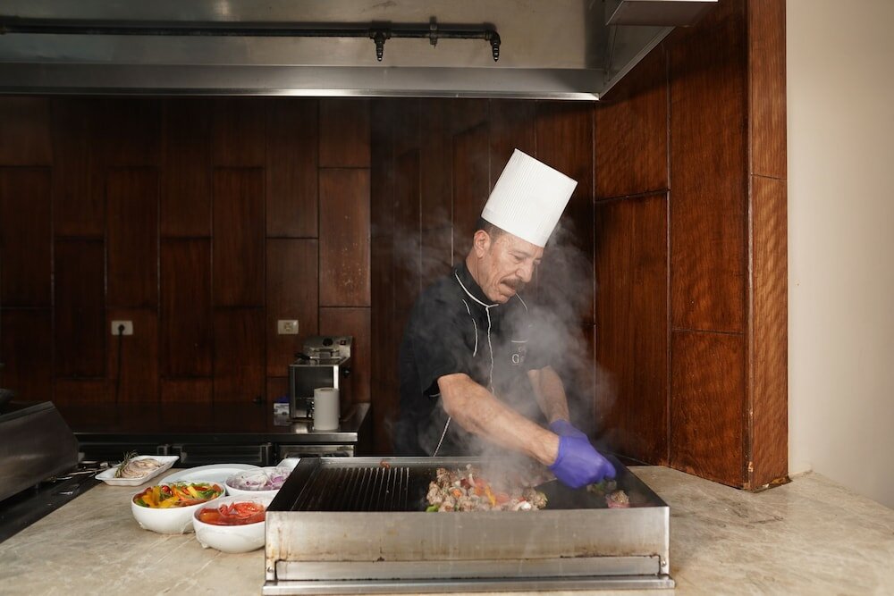 Фото Отель The Grand Plaza