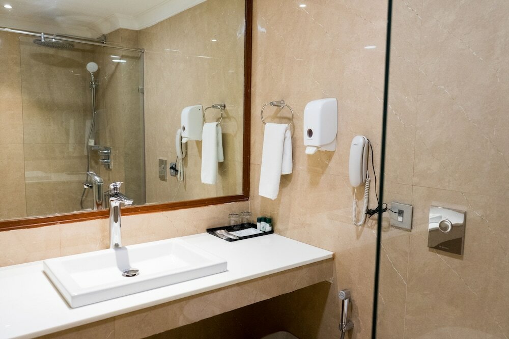 Фото Gemini Continental Lucknow