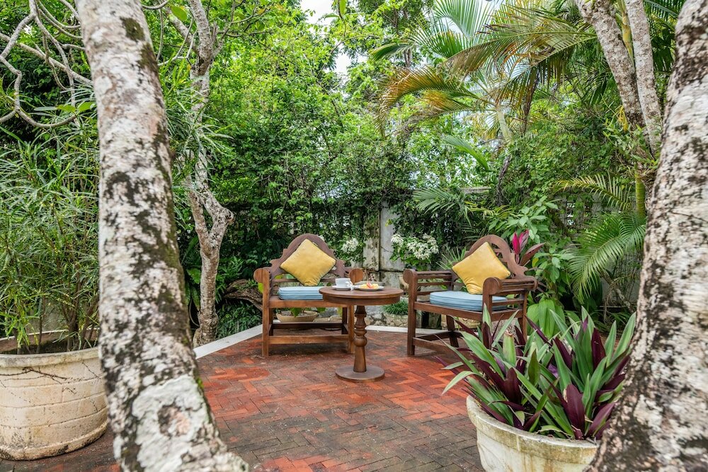 Фото The Sun House