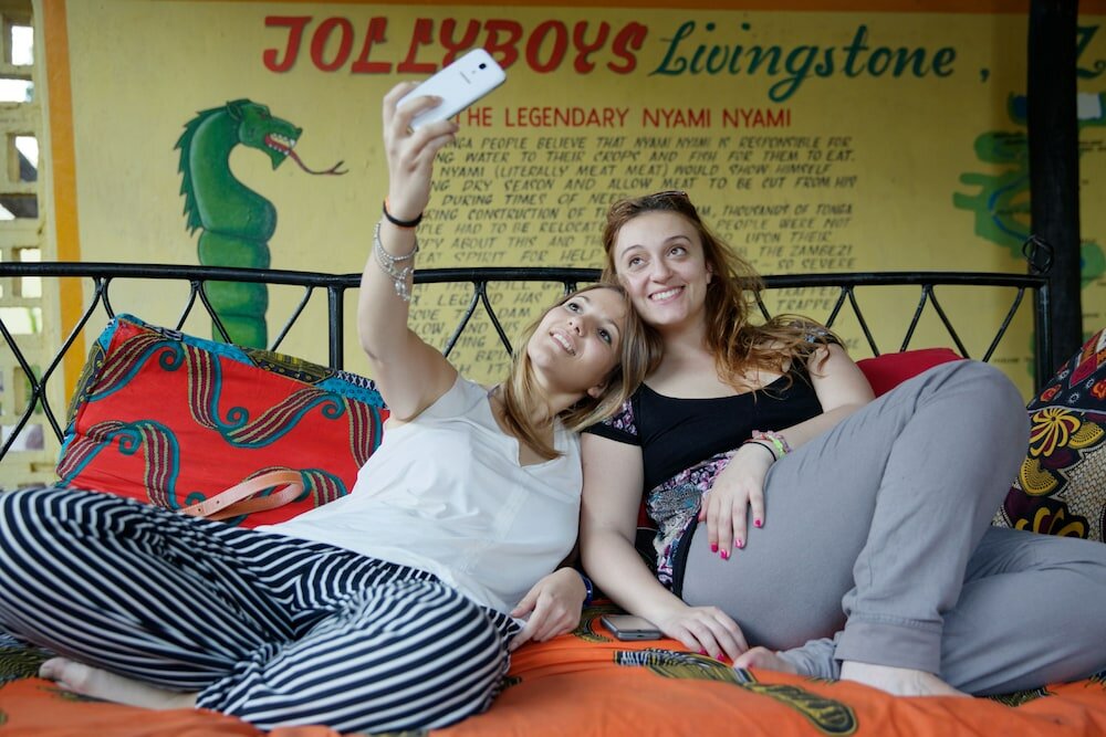 Фото Jollyboys Backpackers