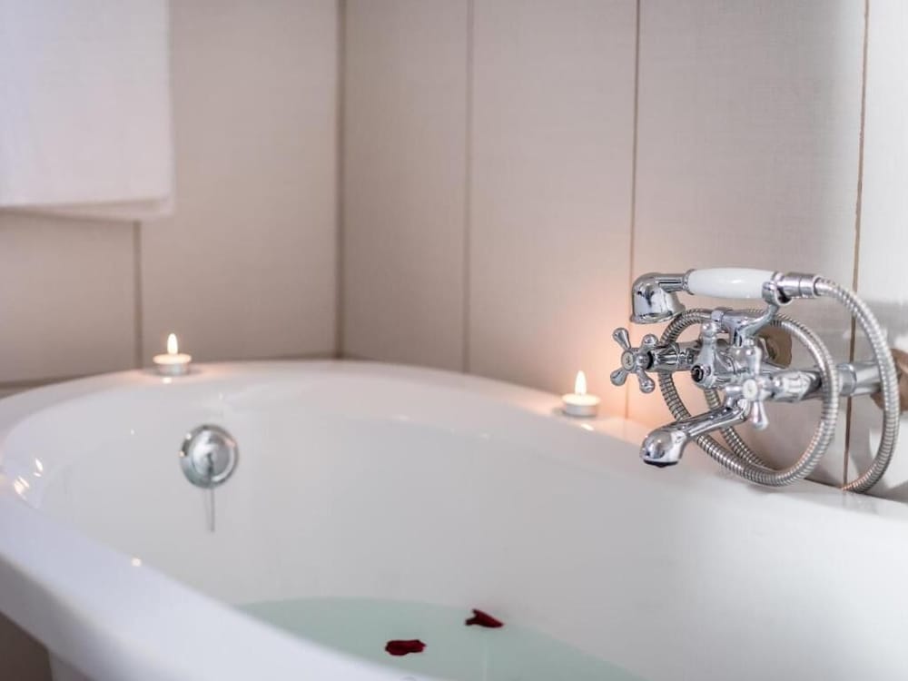 Фото Alveston Manor