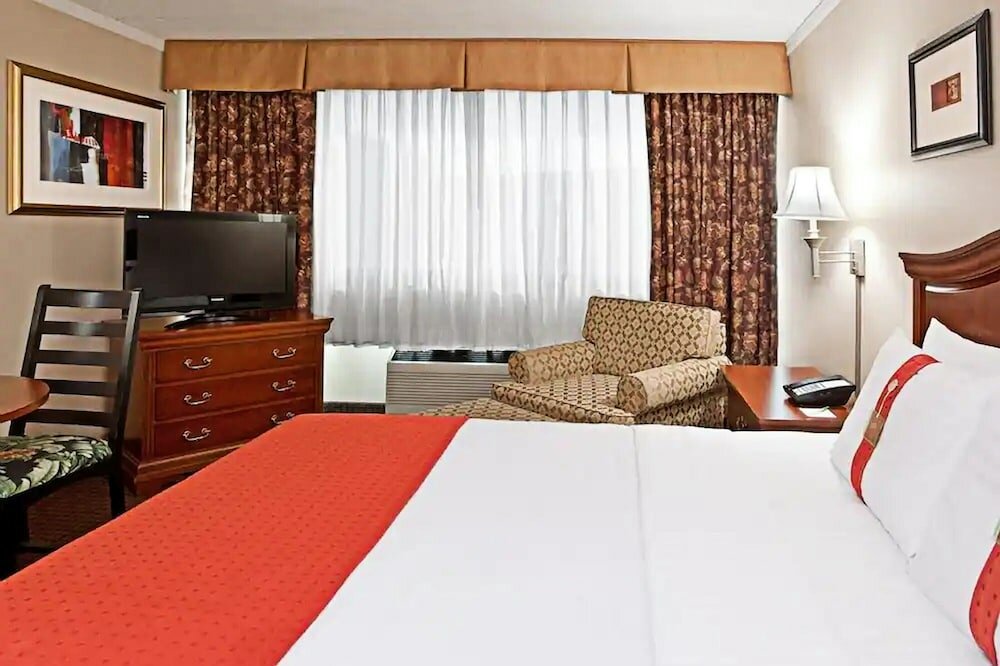 Фото Days Inn by Wyndham Warren