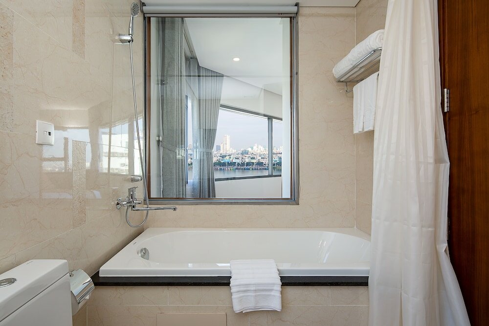 Фото Val Soleil Hotel