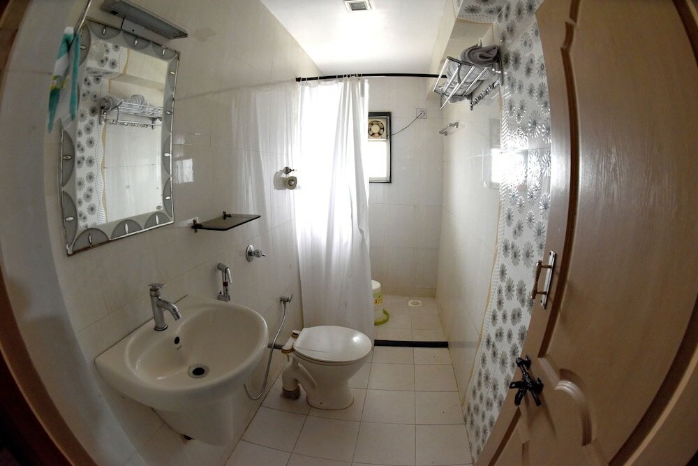 Фото Sharada International Hotel