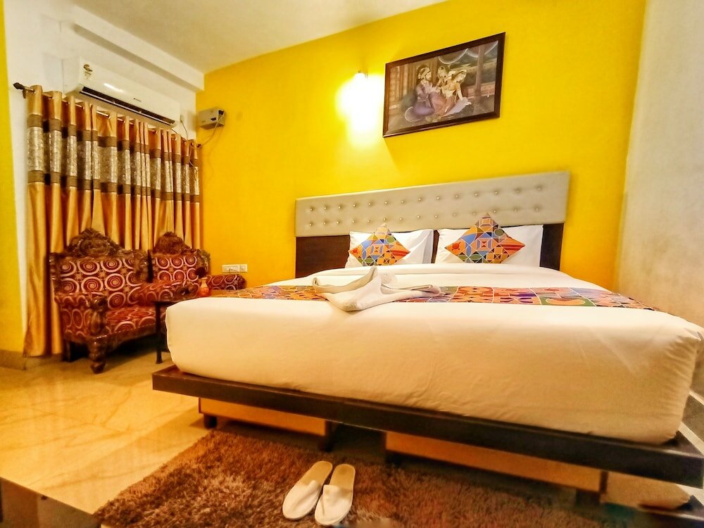 Фото Отель Yash Residency Assi Ghat