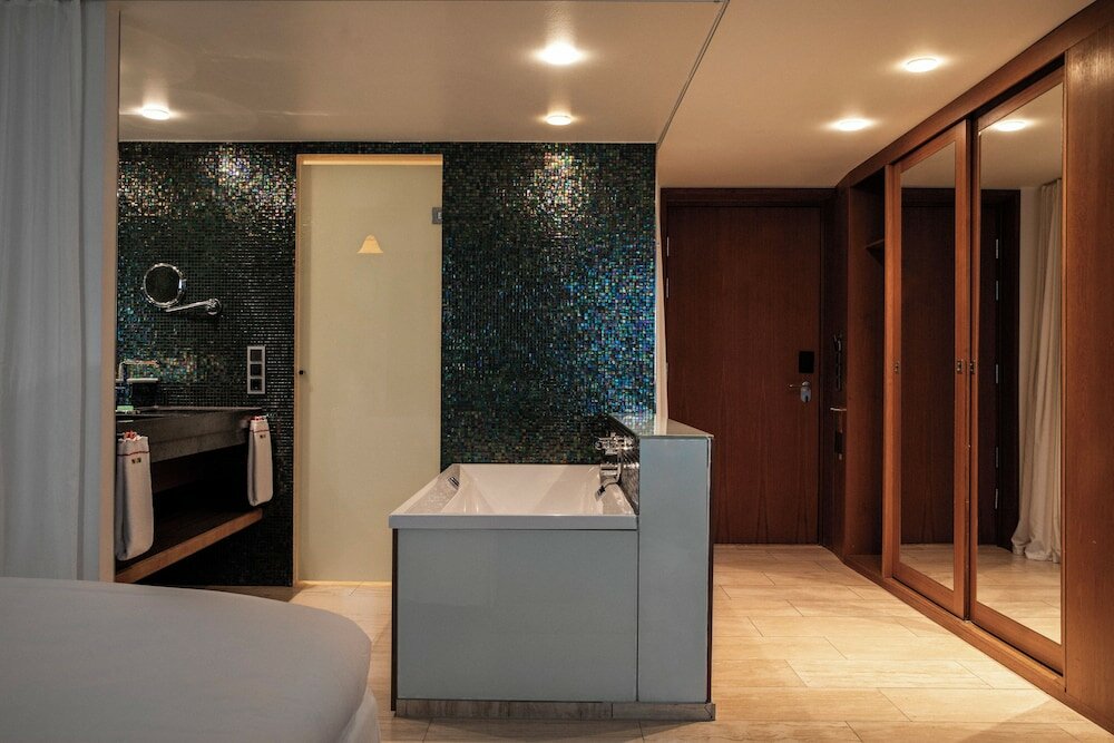 Фото Avalon Hotel