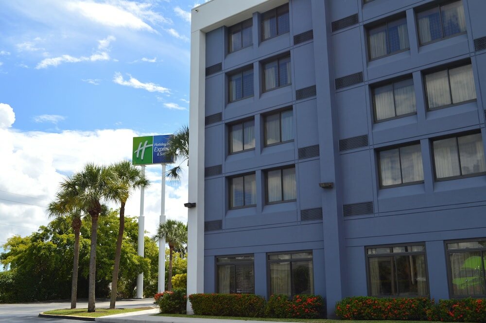 Фото Holiday Inn Express & Suites Miami - Hialeah, an Ihg Hotel