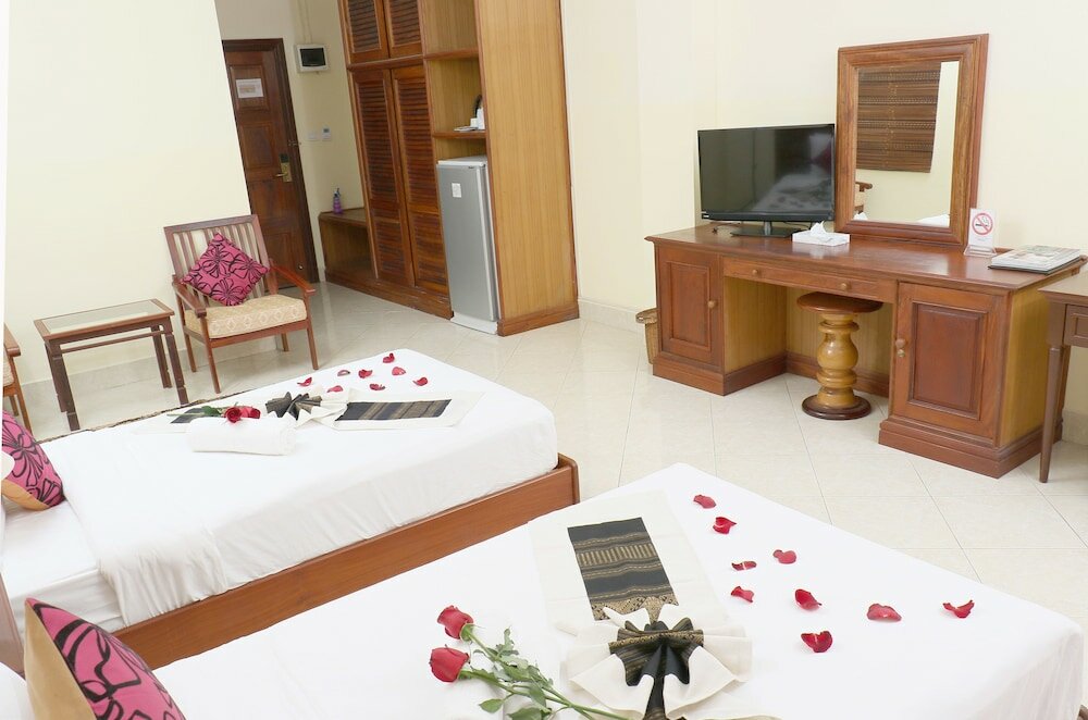 Фото New Rose Boutique Hotel