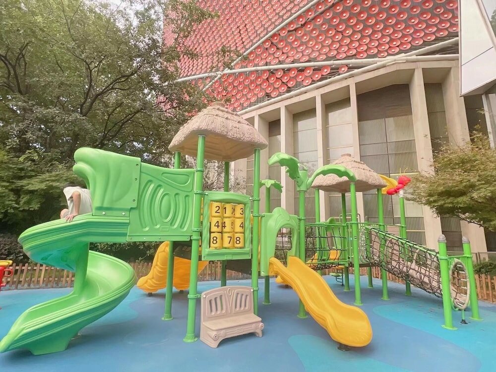 Фото Wanda Reign Wuhan