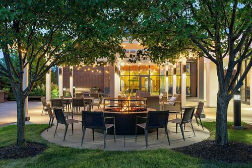 Гостиница Courtyard by Marriott Madison West Middleton в Миддлтоне