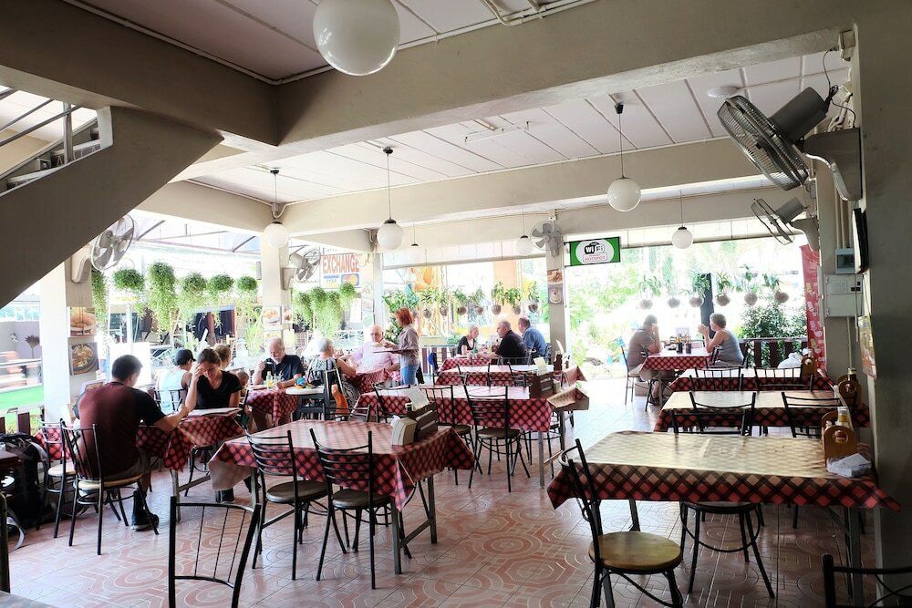 Фото Chilli Hotel & Restaurant