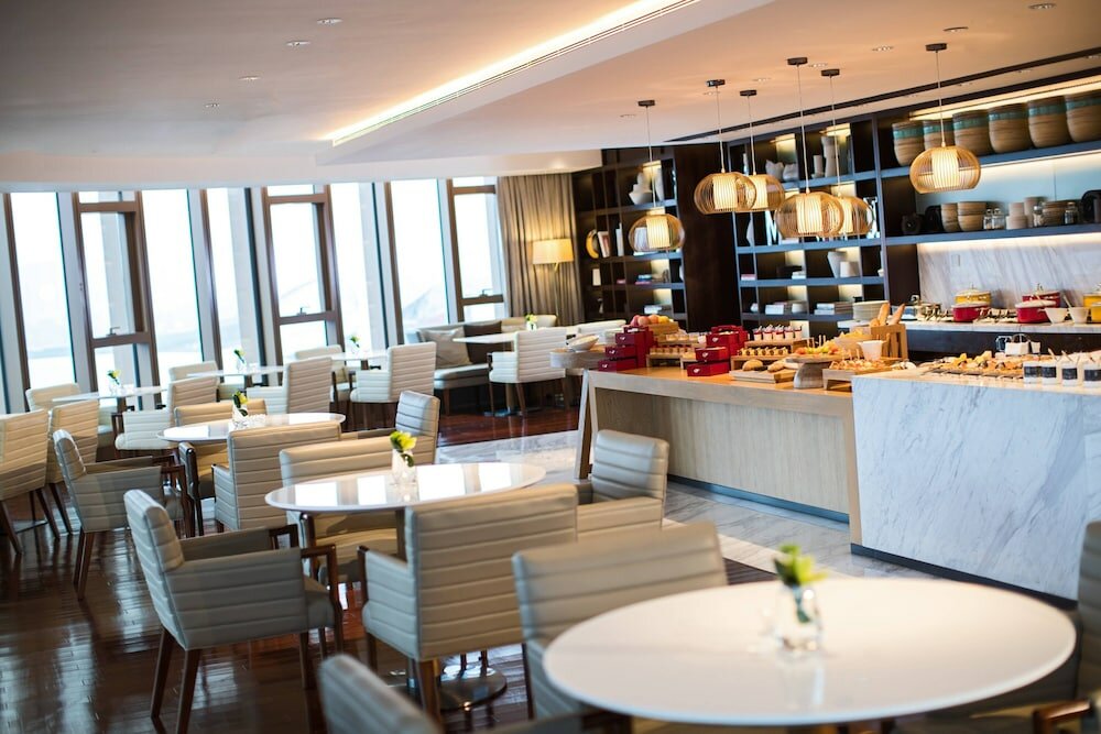 Фото Renaissance Nanjing Olympic Centre Hotel